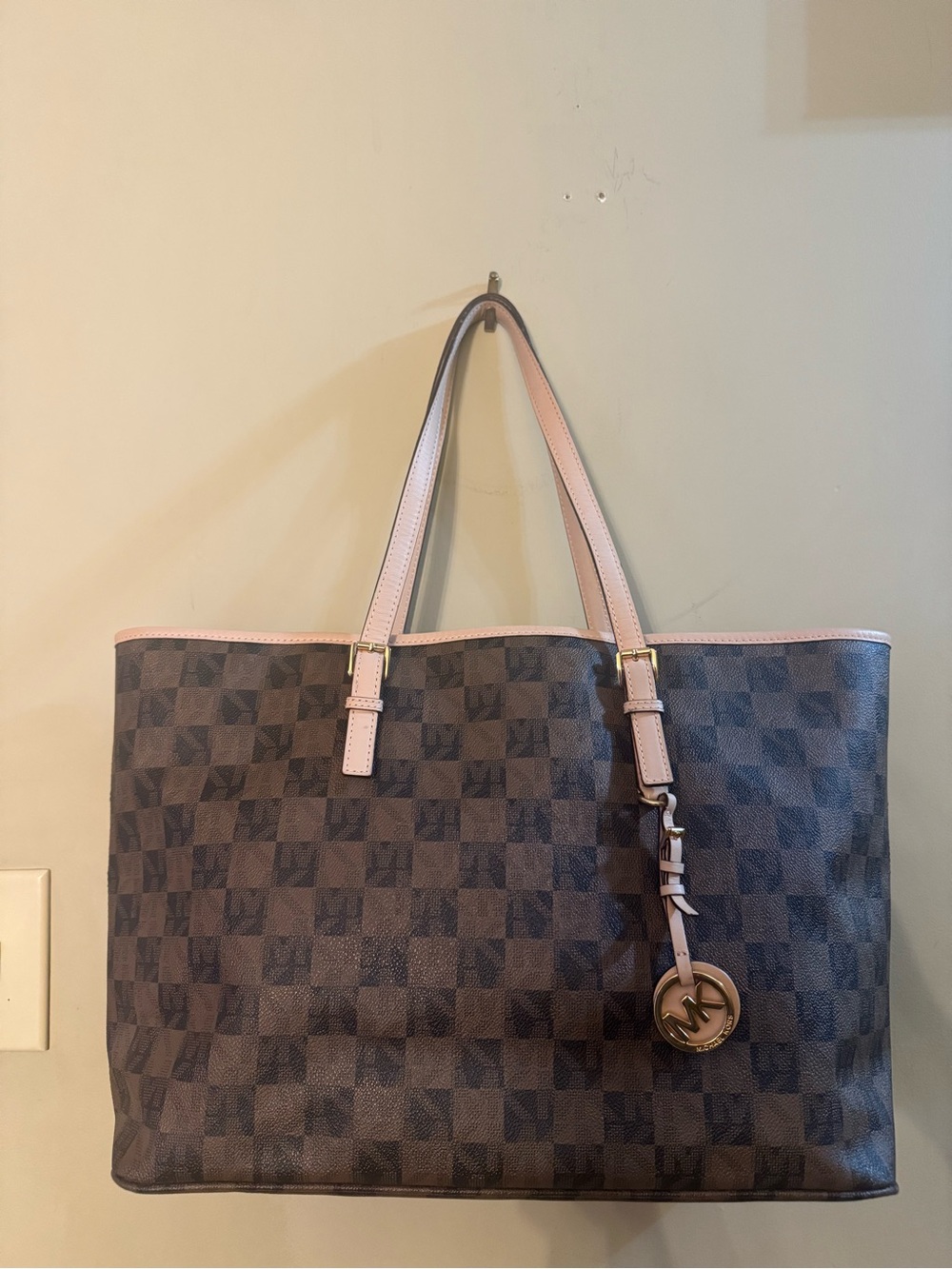 MICHAEL Michael Kors Brown Check Jet Set Tote Tan Trim and Gold Hardware, M,EUC